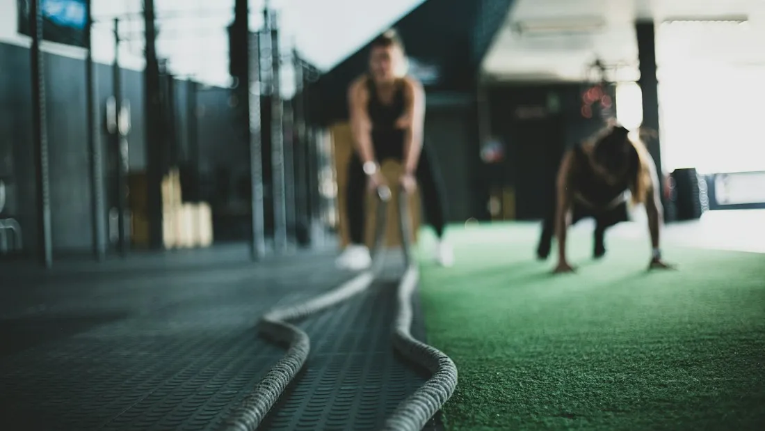 Entraînement de conditionnement avec des cordes